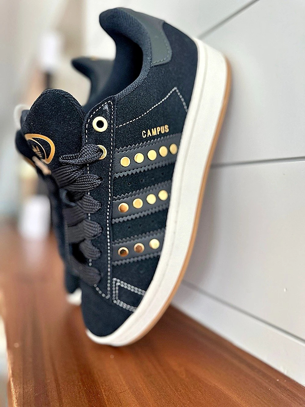NWOB adidas Campus 00s Studded Black Gold JQ8334 Size 8.5